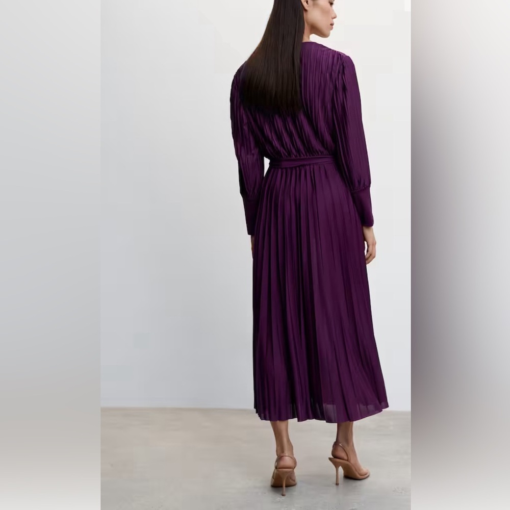 New jeweltone purple dress. - Picture 2 of 5